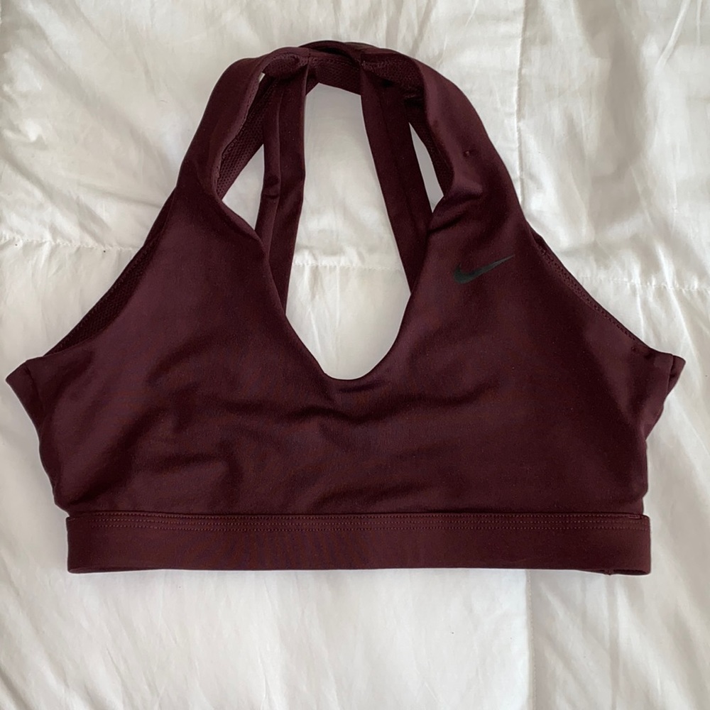 Nike strappy back sports bra